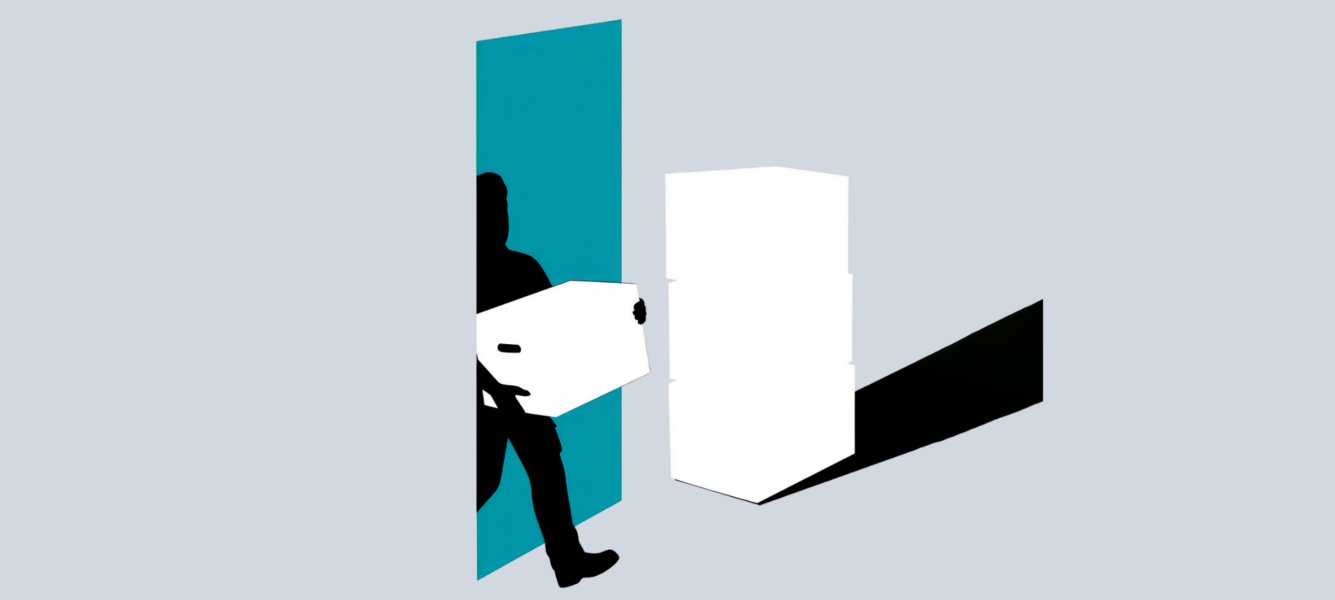 Illustration der Titelstory: Mann trägt Kartons durch eine Tür und stellt sie auf einen Stapel.